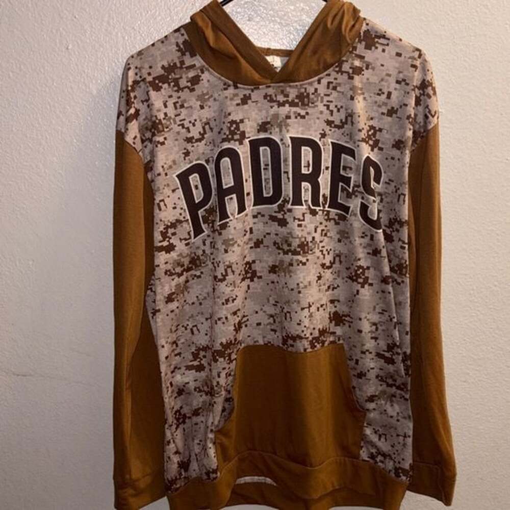 SD Logo Camo Pullover Hoodie in Brown/Tan